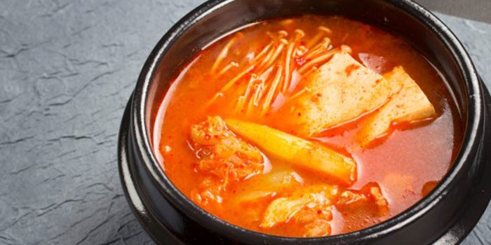 Kimchi Jijgae