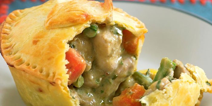 Green Chicken Curry Pie