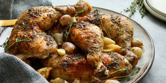 Garlic Roast Chicken with Wine Sauce